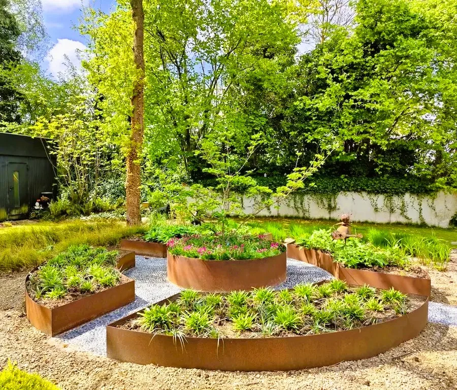 Bloembakken in cortenstaal – Maatwerk voor tuin en buitenprojecten